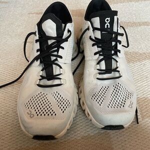 On Running Men's Black and White Athletic Shoes